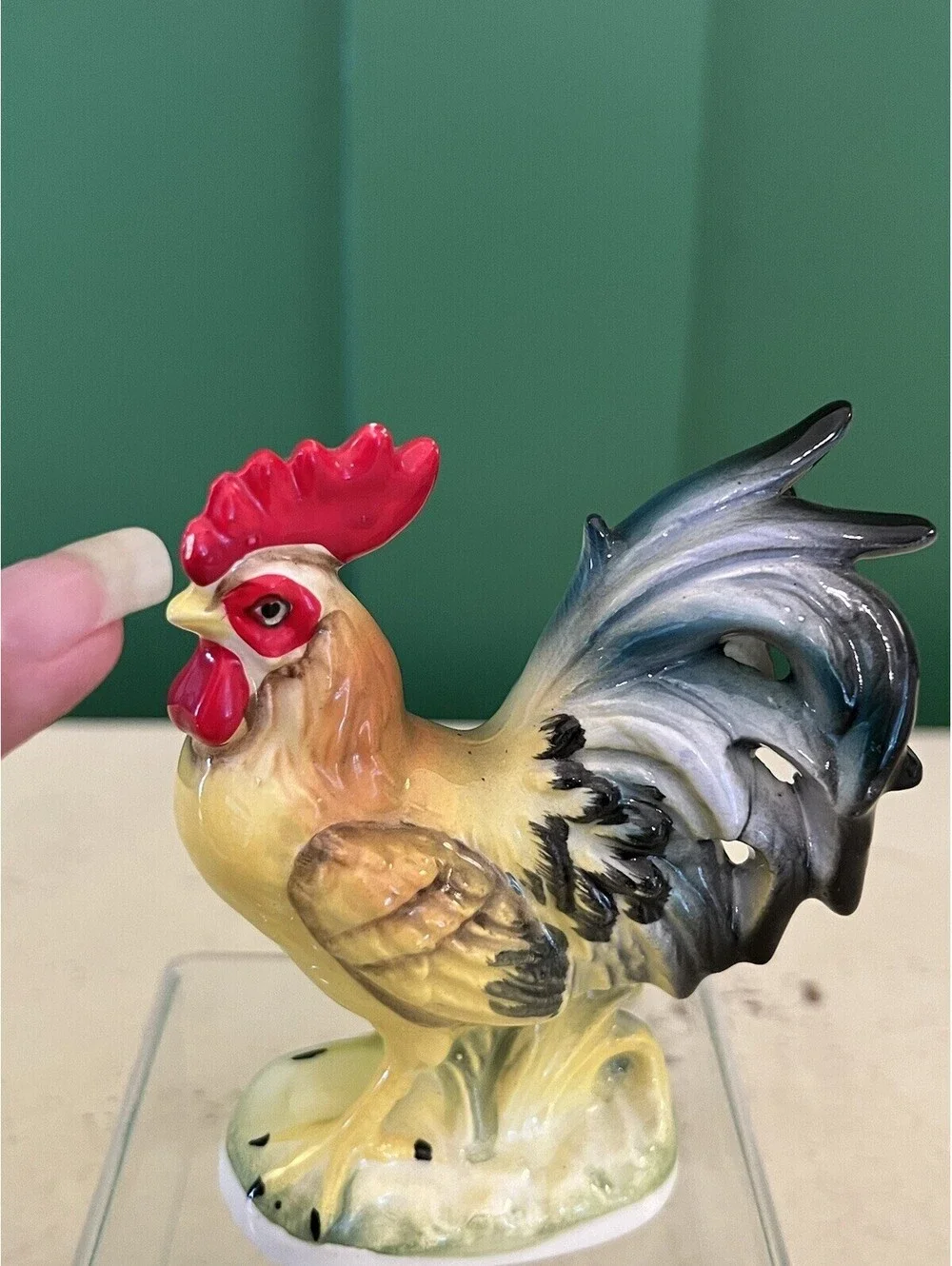 Large Vintage Colorful Rooster/Hen Salt Pepper Shakers